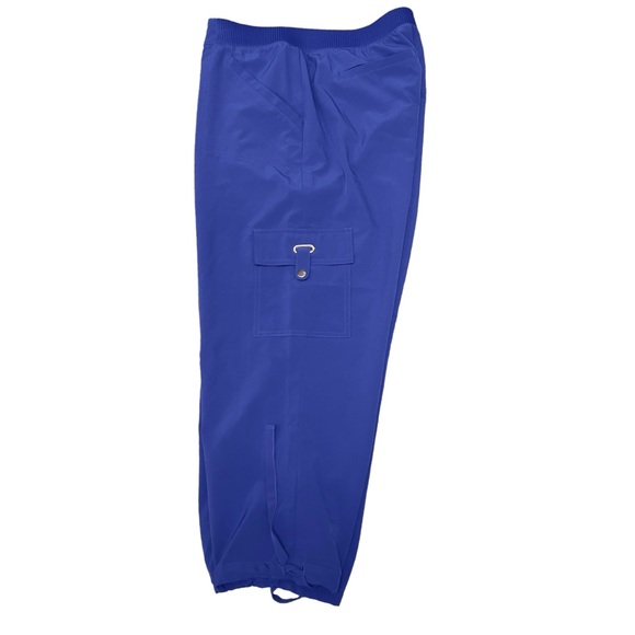 Zenergy by Chico’s Cargo Cropped Tie Hem High Rise Stretch Travel Capri - Picture 6 of 12